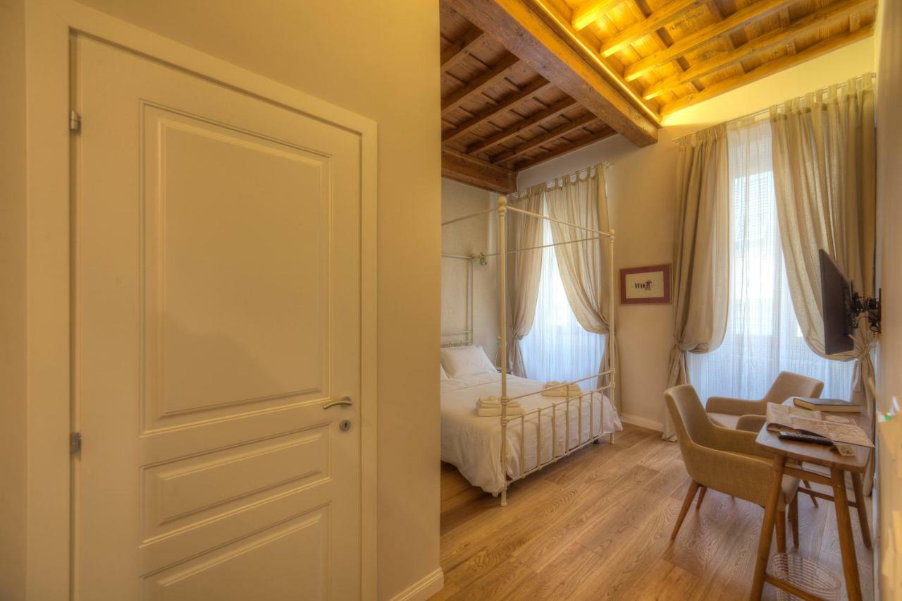 フィレンツェ アザポルタルテ Bed & Breakfast エクステリア 写真